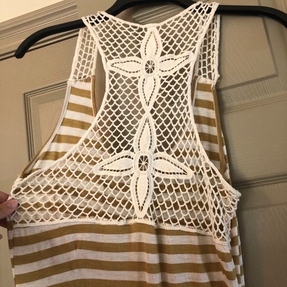 Maxi - Picture 3 of 4